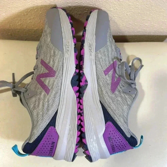  new balance trail runners size 7 1/2 - Picture 6 of 8